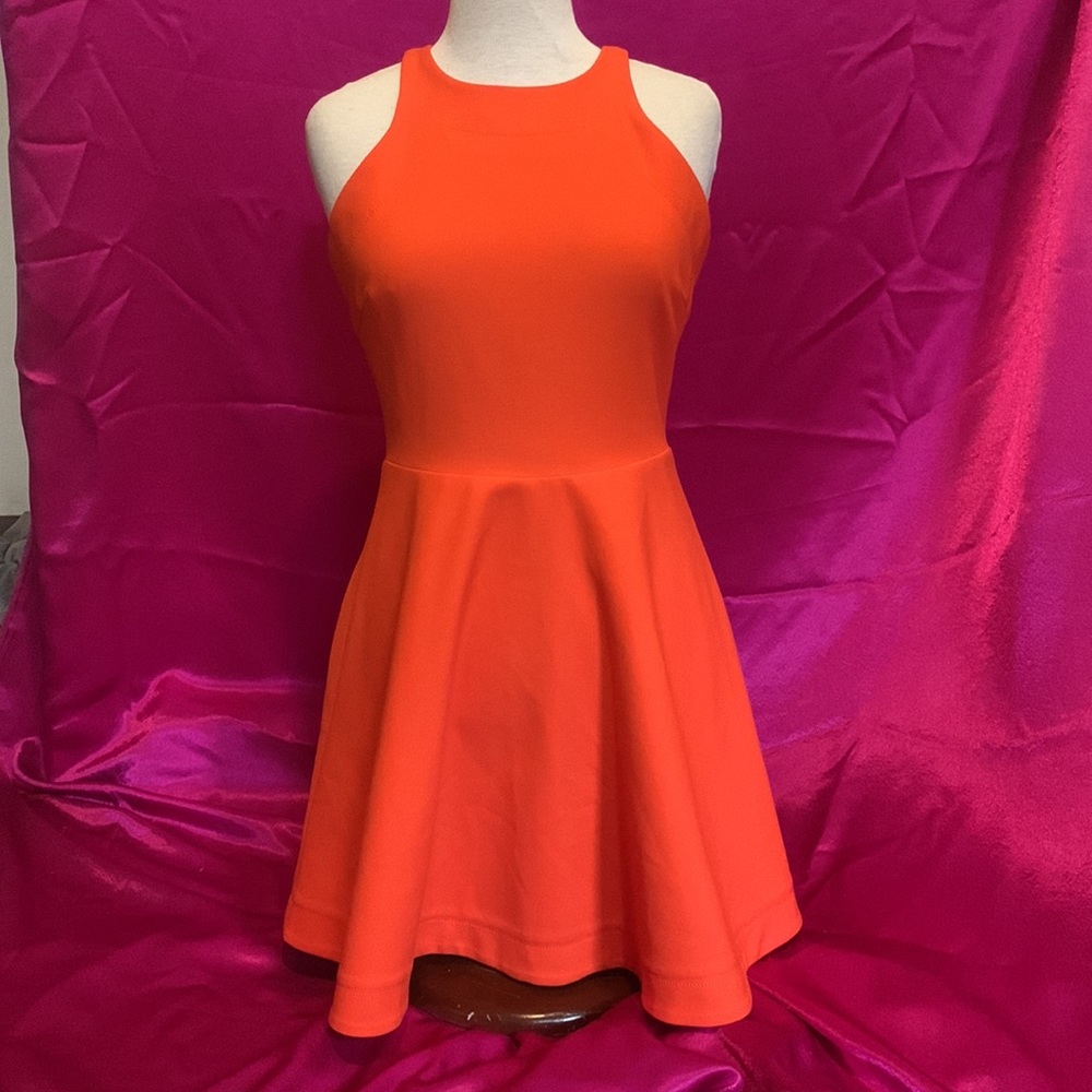 Elizabeth and James crew neck bright sun burnt orange dress size 2 like new